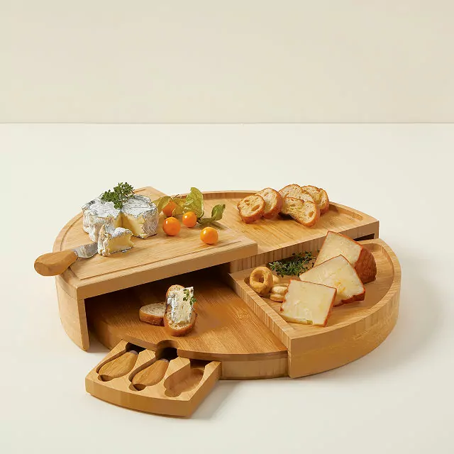retractable-cheese-board